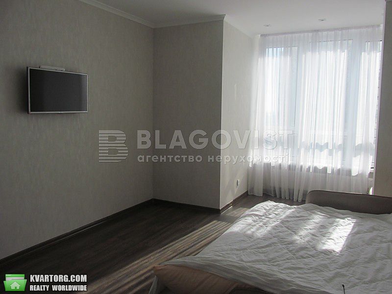Rent out 1-room apartment. Киев,  Конева — photo 2