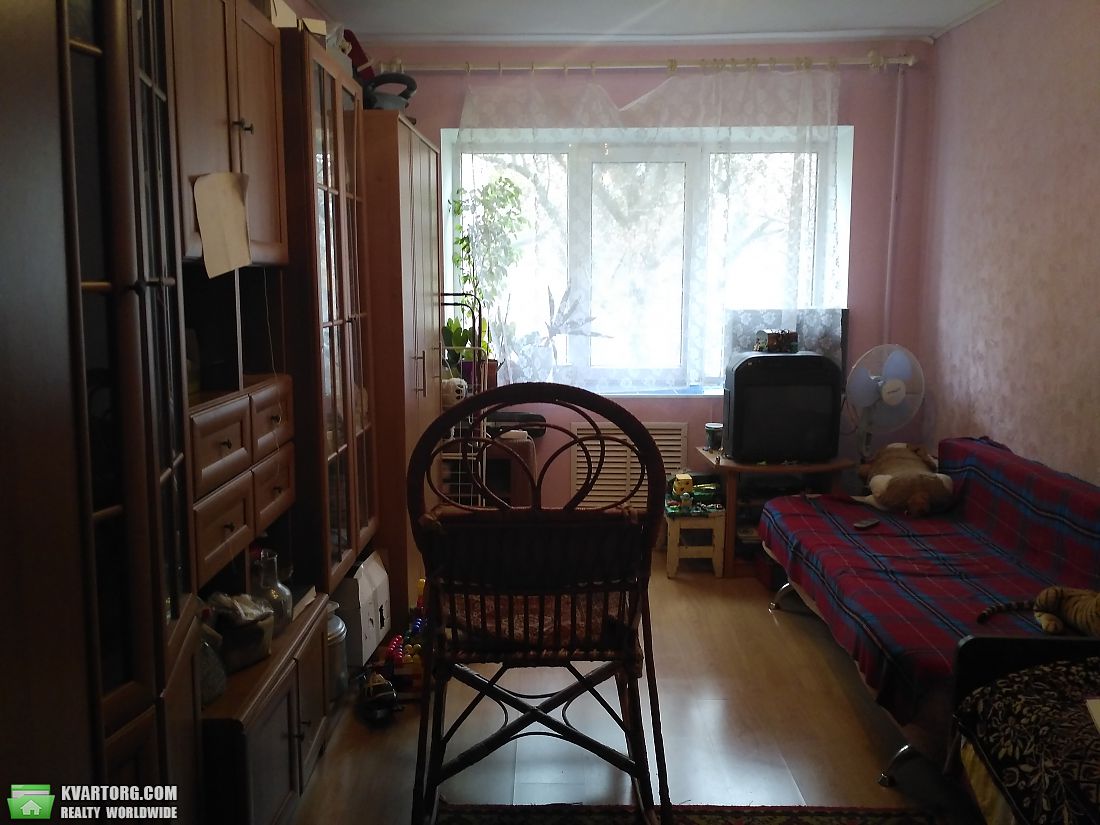 Sell 2-room apartment. Киев,  Набережно-Корчеватская — photo 2