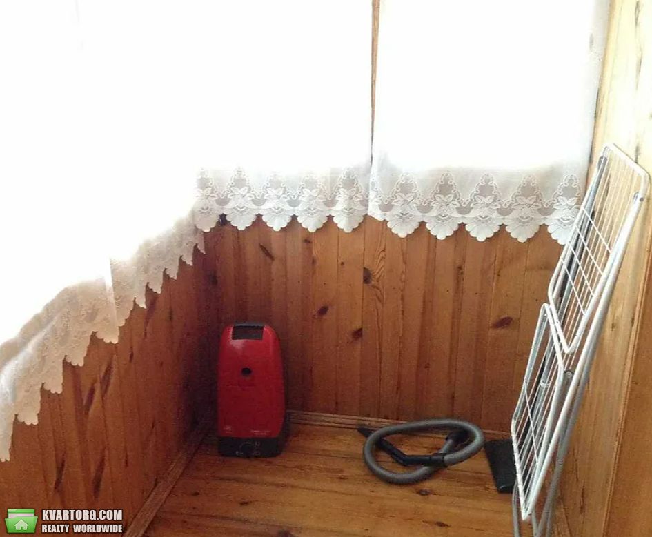 Rent out 2-room apartment. Киев, Срибнокильская — photo 3