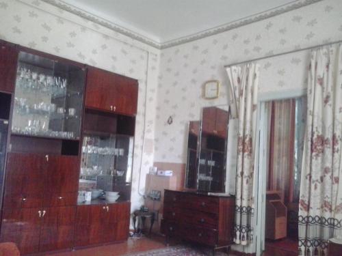 Rent out 2-room apartment. Днепропетровск, Ногинская улица — photo 1