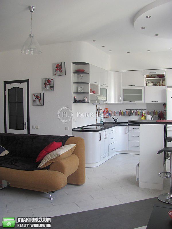 Rent out 2-room apartment. Киев,  Дарвина — photo 2