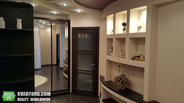 Rent out 2-room apartment. Киев,  Голосеевская — photo 1