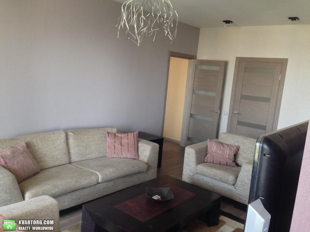 Rent out 2-room apartment. Киев,  Голосеевский пр — photo 4