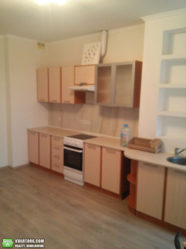 Rent out 1-room apartment. Киев,  Бударина — photo 6