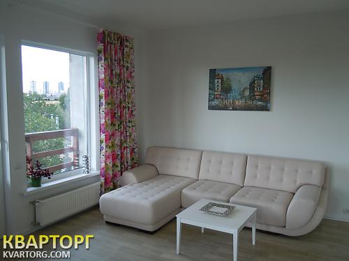 Rent out house. Киев,  Русановские сады — photo 1