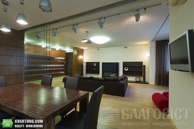 Sell 4-room apartment. Киев,  Щорса — photo 4