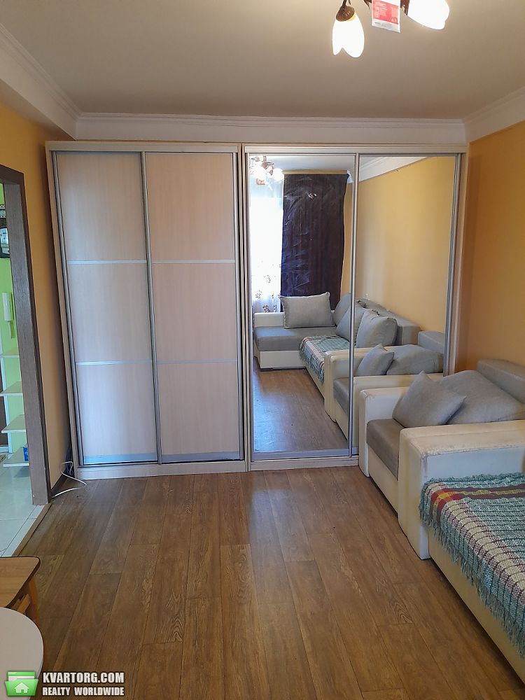 Rent out 1-room apartment. Киев, Братиславская — photo 2
