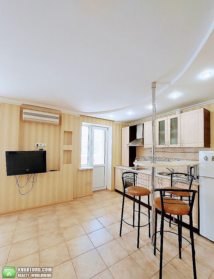 Rent out 1-room apartment. Киев,  Рыбальская — photo 8