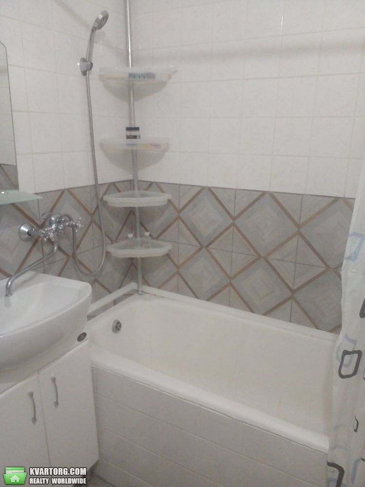 Rent out 1-room apartment. Киев, Бойченко — photo 8