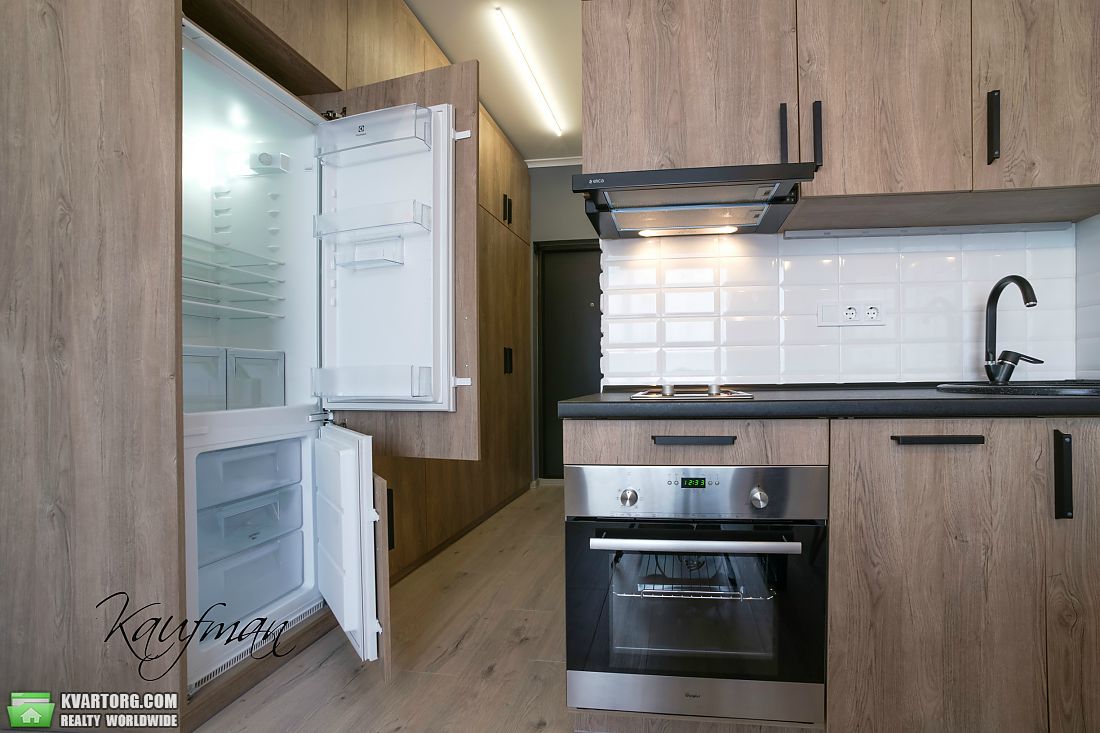 Rent out 1-room apartment. Киев, Регенераторная — photo 4