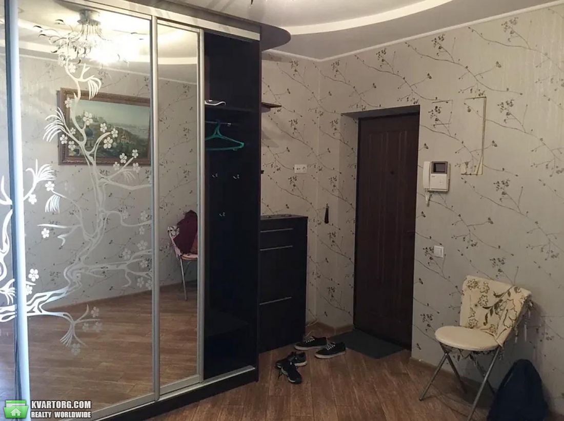 Rent out 4-room apartment. Киев,  Днепровская наб — photo 4