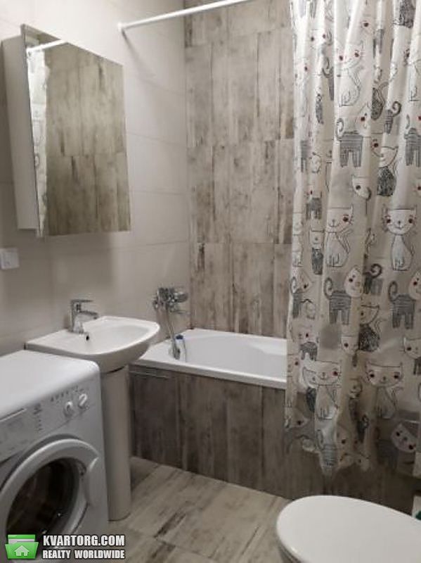 Rent out 1-room apartment. Киев, Регенераторная ул. — photo 3