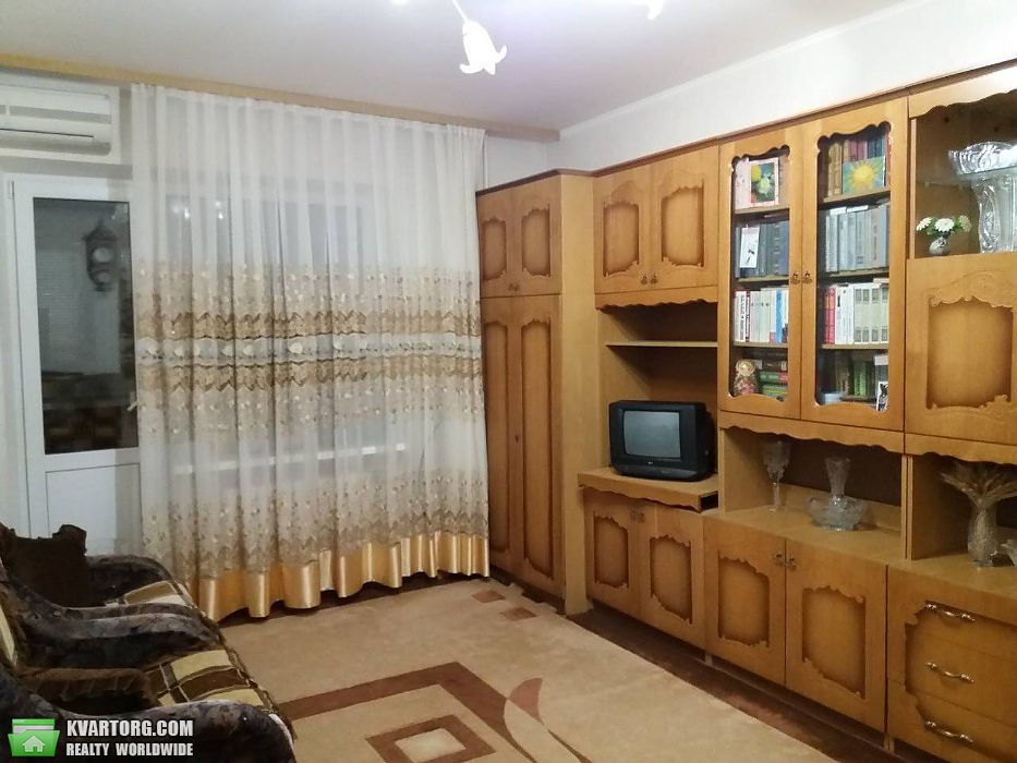 Sell 3-room apartment. Киев,  Правды пр — photo 1