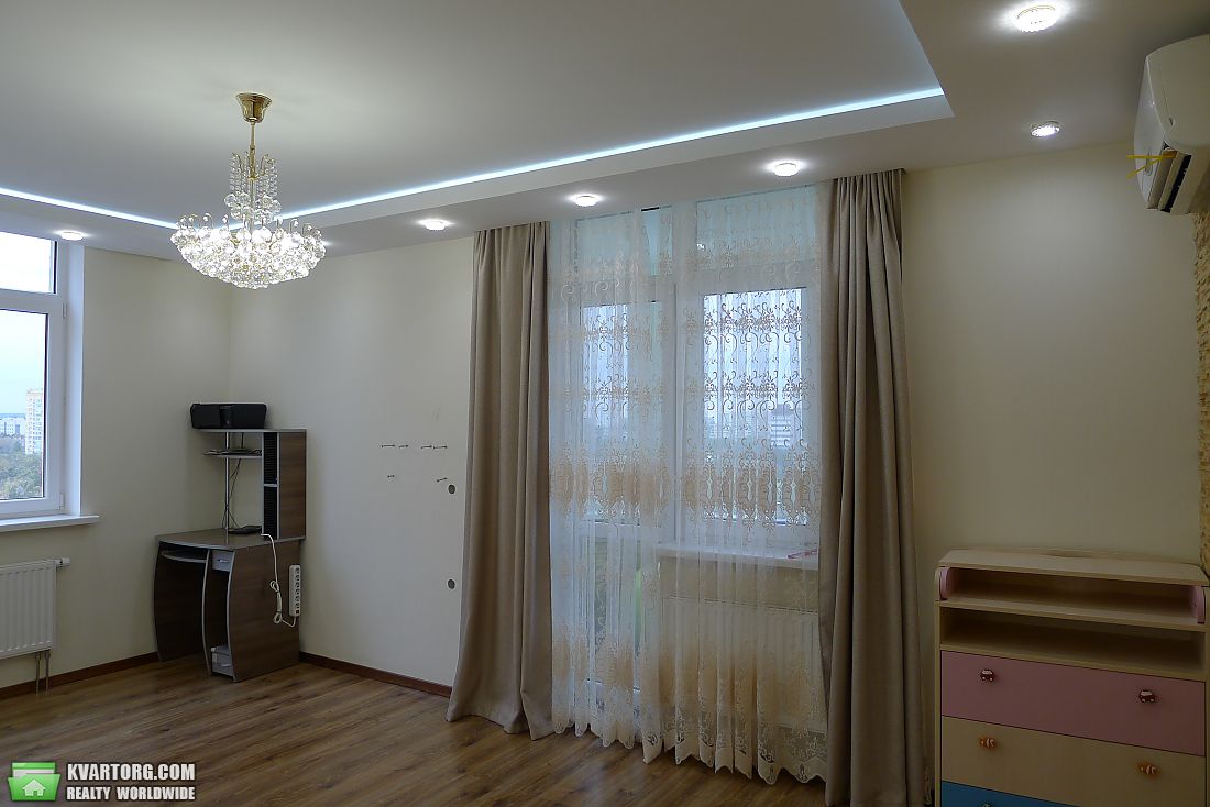 Sell 3-room apartment. Киев,  Воскресенская — photo 3