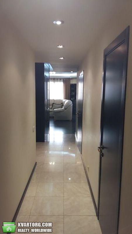 Rent out 3-room apartment. Киев,  Клиническая — photo 10