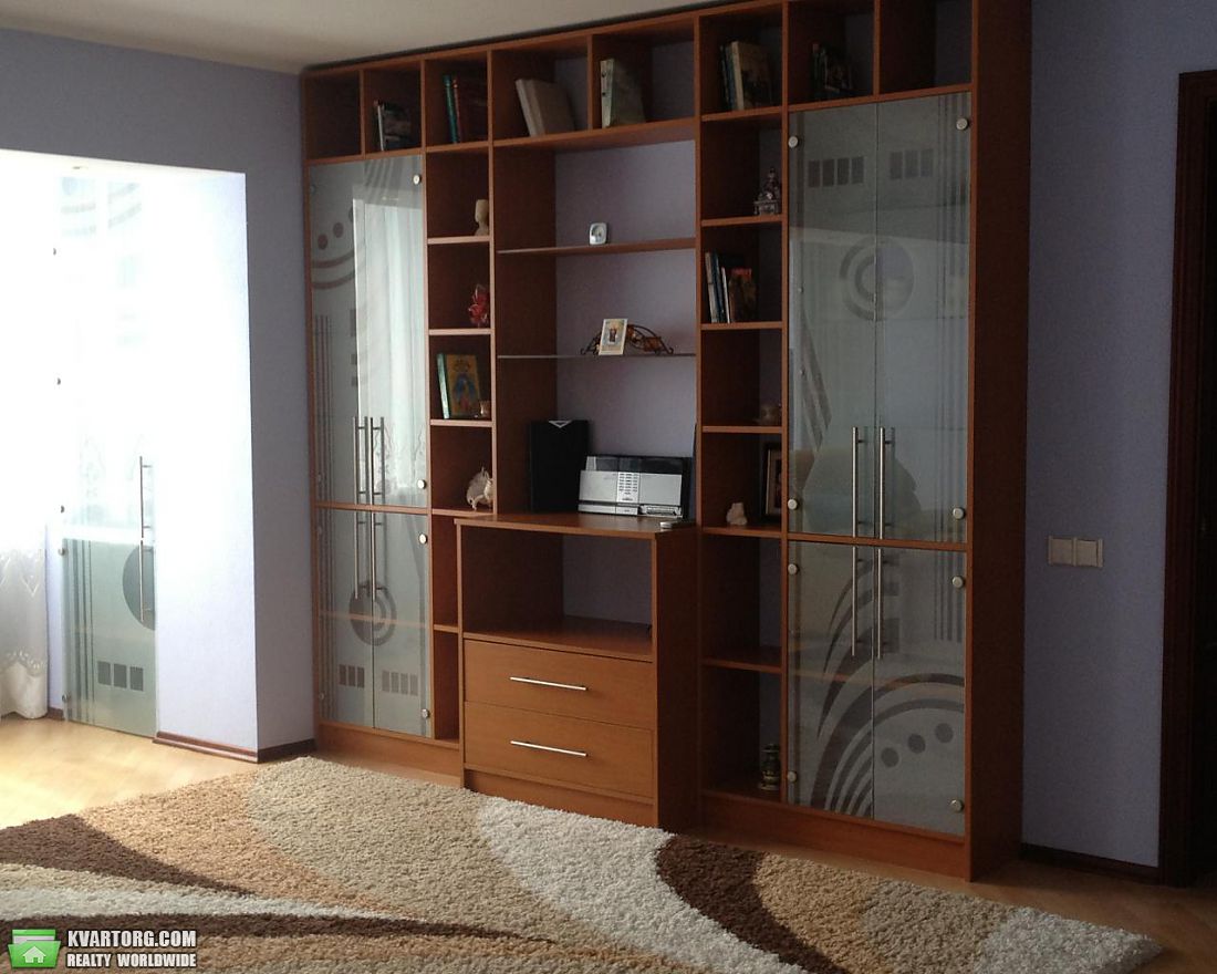 Rent out 2-room apartment. Киев,  Никольско-Ботаническая — photo 4