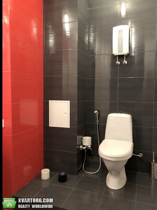 Rent out 2-room apartment. Киев,  Уборевича — photo 9