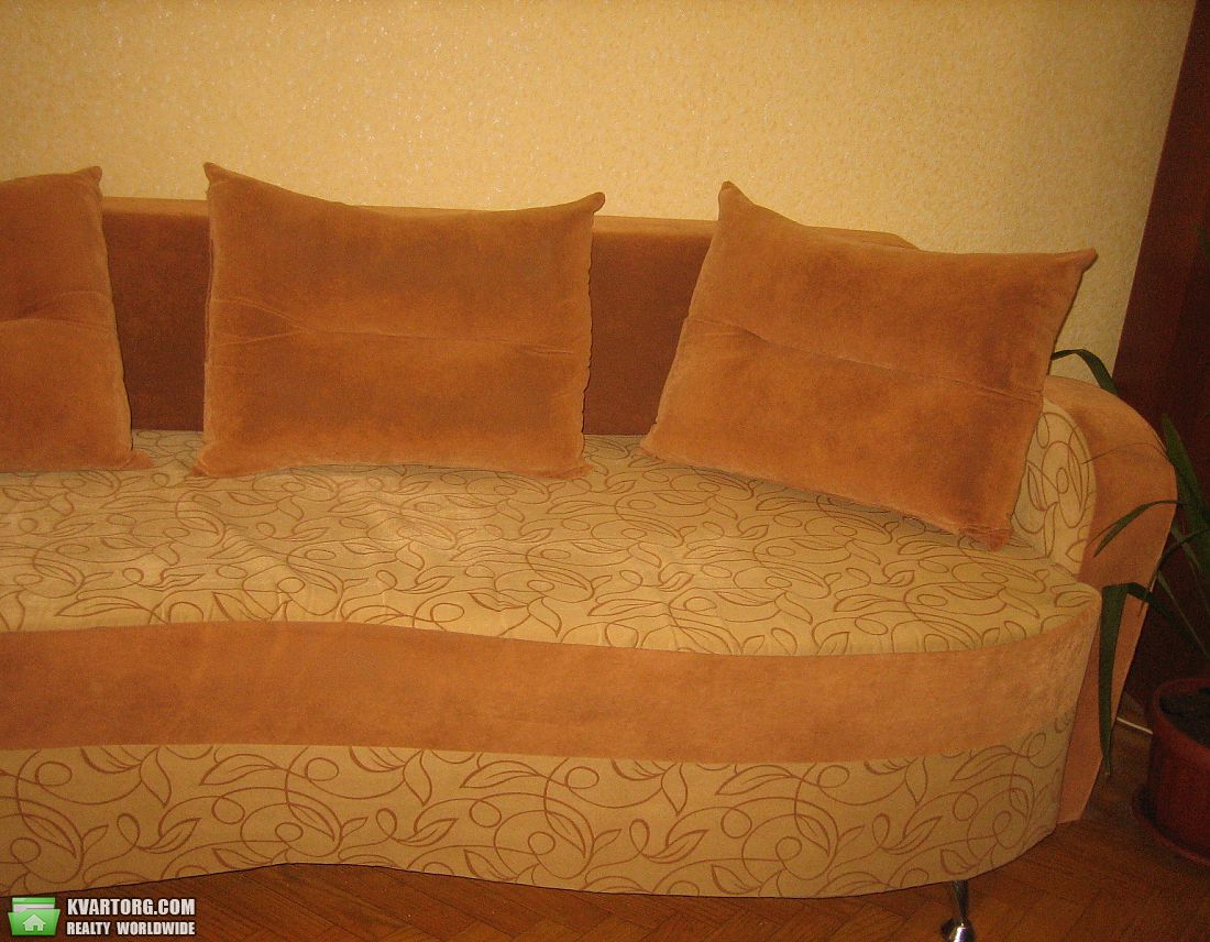 Rent out 1-room apartment. Киев, Соловцова — photo 1