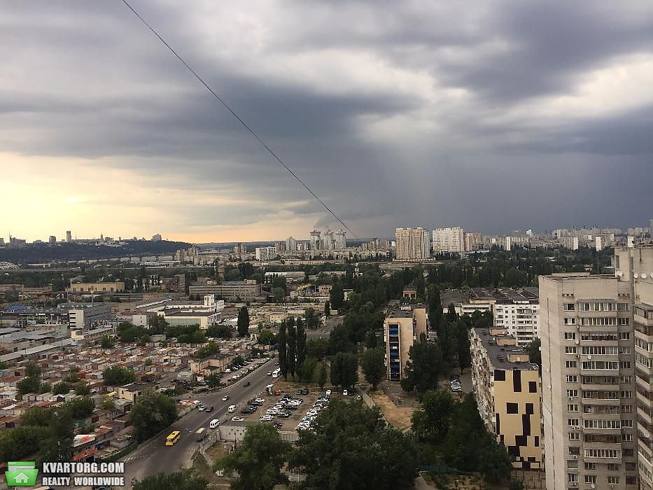 Sell 3-room apartment. Киев,  Урловская — photo 1