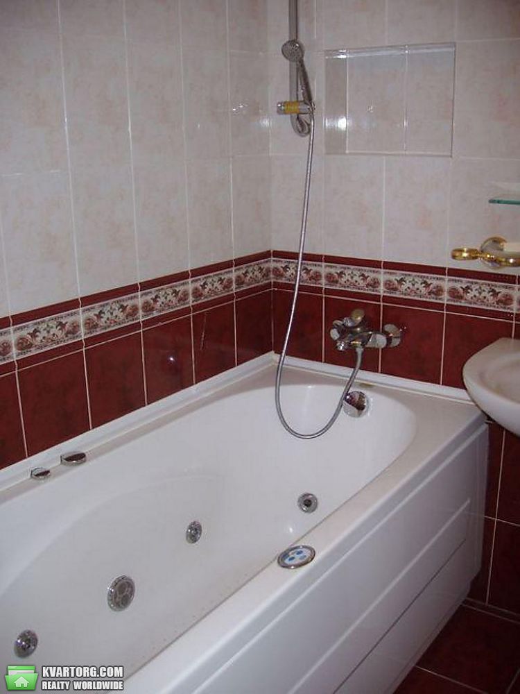 Rent out 2-room apartment. Киев,  Лейпцигская — photo 7