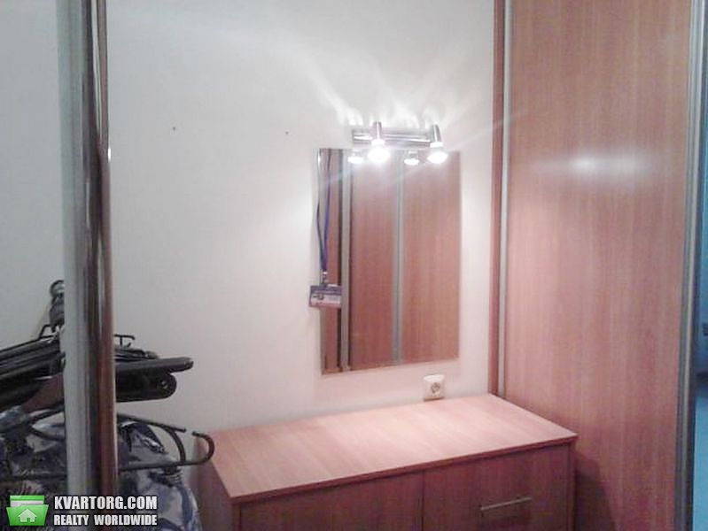 Rent out 1-room apartment. Киев,  Фучика — photo 6