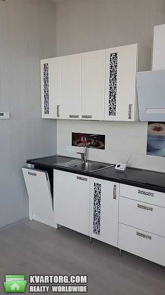 Rent out 2-room apartment. Днепропетровск, карла маркса — photo 1