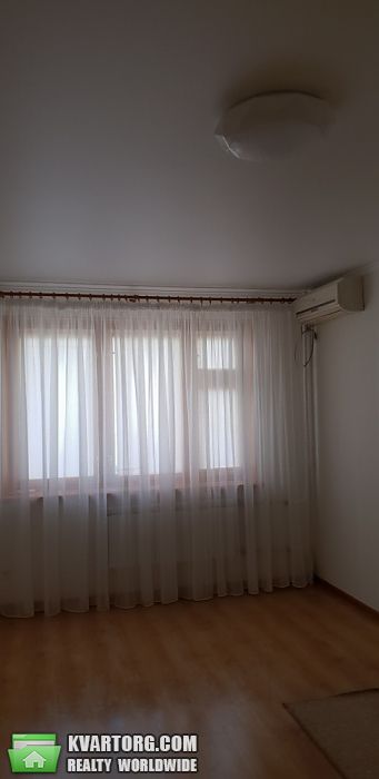 Rent out 1-room apartment. Киев, Оболонская пл. — photo 1