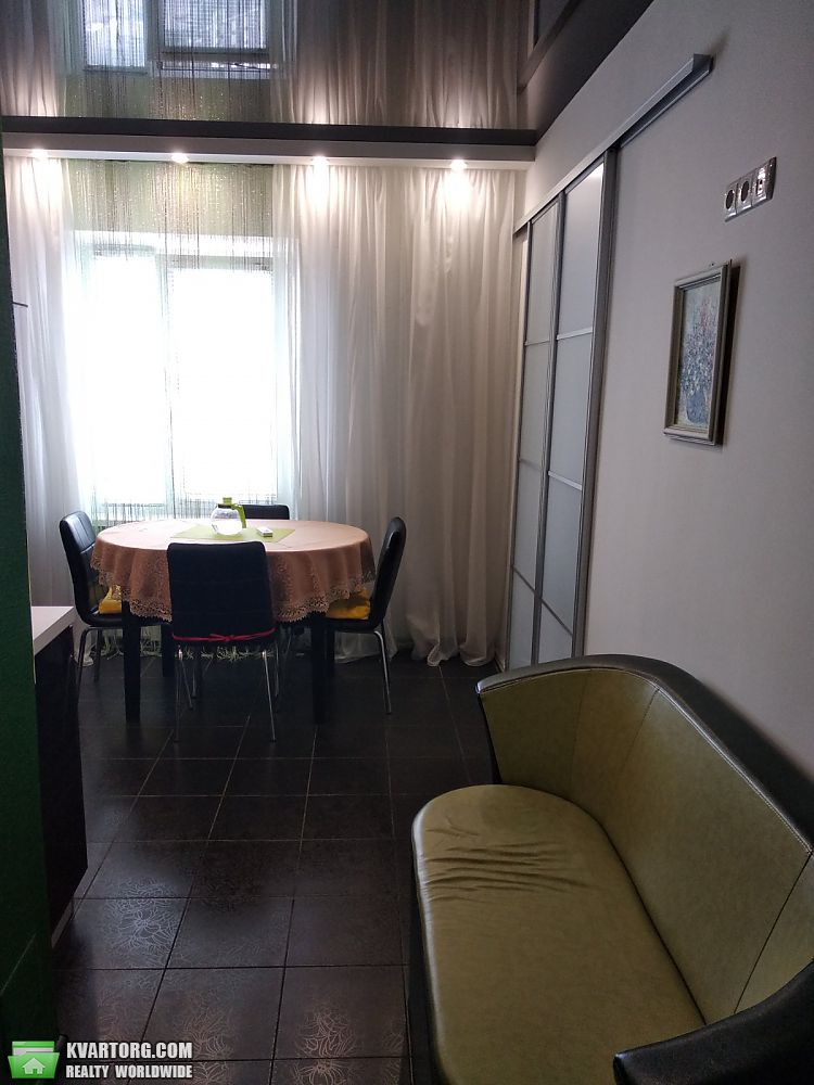 Rent out 1-room apartment. Киев,  Лисковская — photo 5