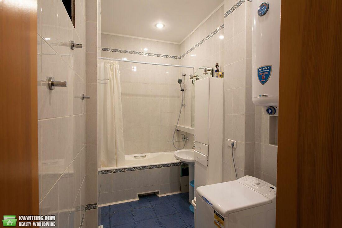 Sell 4-room apartment. Киев,  Лютеранская — photo 5