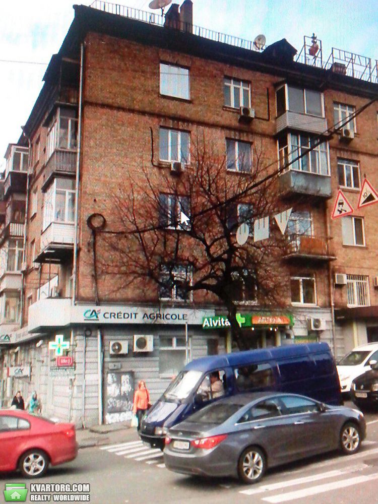 Sell 2-room apartment. Киев,  Бассейная — photo 1