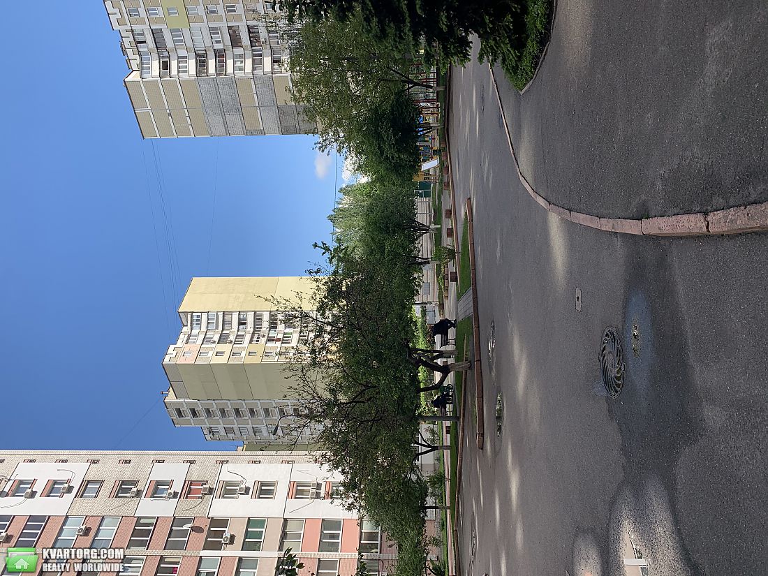 Sell 3-room apartment. Киев,  Ревуцкого — photo 2