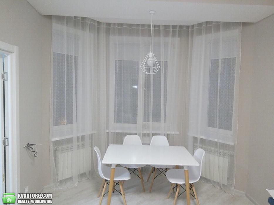 Rent out 2-room apartment. Киев,  Шелковичная — photo 6