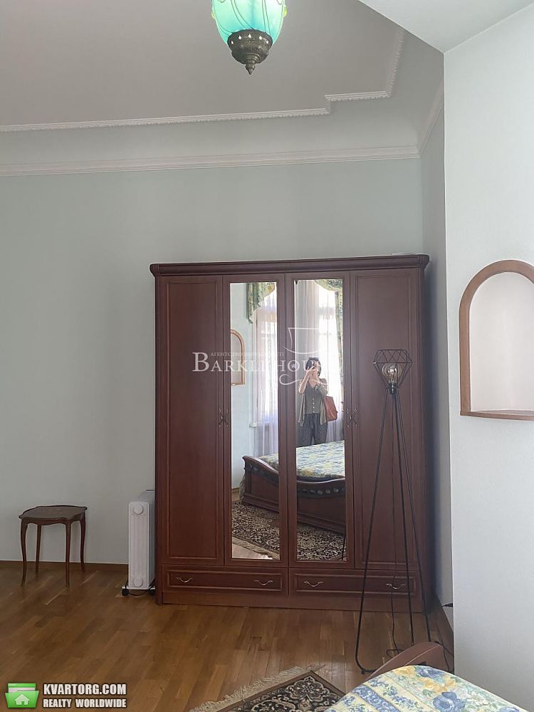 Rent out 3-room apartment. Киев,  Крещатик — photo 10