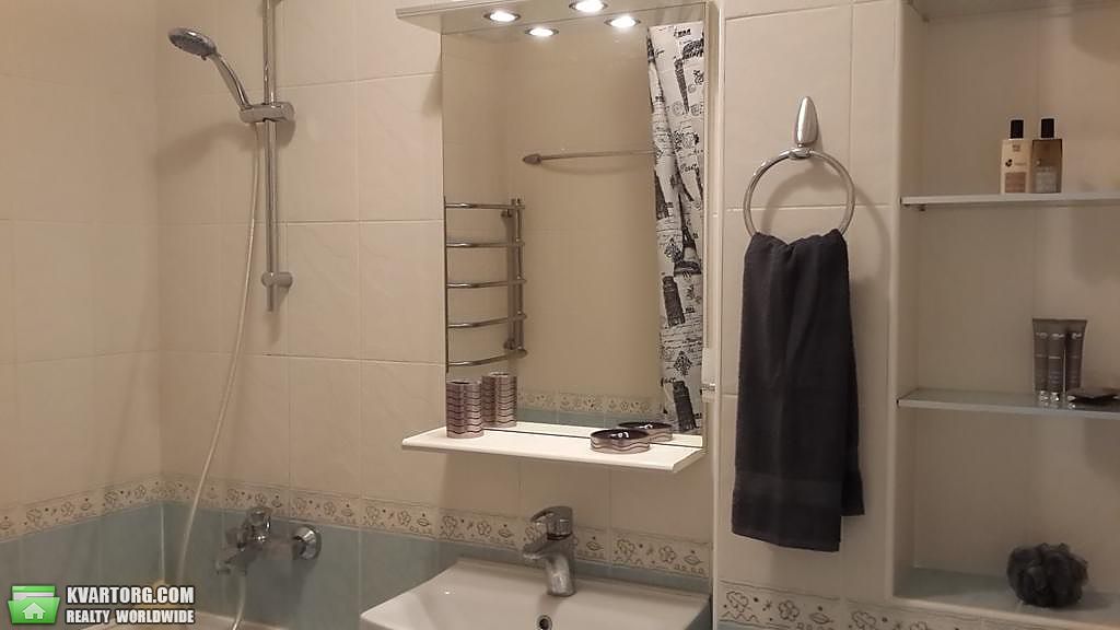 Rent out 2-room apartment. Киев, улица льва толстого — photo 2