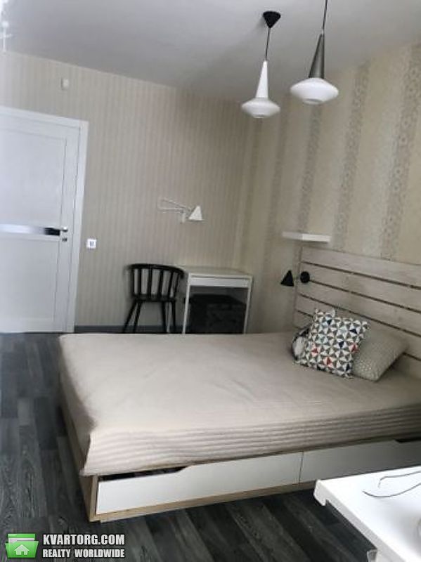 Sell 3-room apartment. Киев,  Маяковского — photo 1