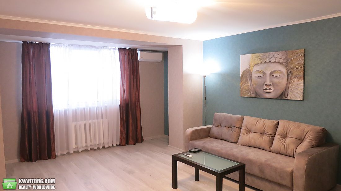Rent out 2-room apartment. Киев, Гарина Бориса — photo 2