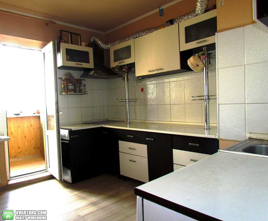 Sell 3-room apartment. Киев,  Олевская — photo 9