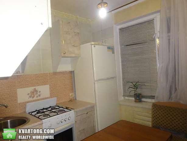 Rent out 2-room apartment. Киев,  Якуба Коласа — photo 2
