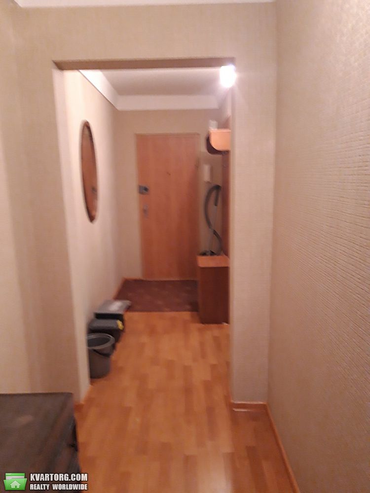 Rent out 1-room apartment. Киев, Бульвар Труда — photo 2