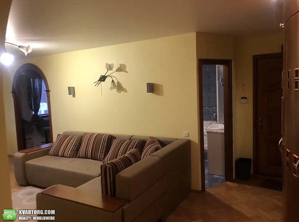Rent out 3-room apartment. Киев,  Голосеевский пр — photo 3