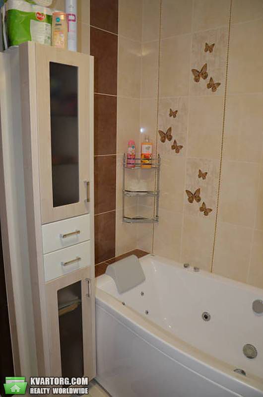 Sell 3-room apartment. Киев,  Львовская — photo 2