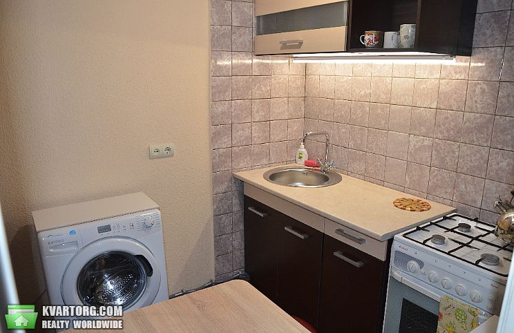 Rent out 2-room apartment. Киев,  Борщаговская — photo 4