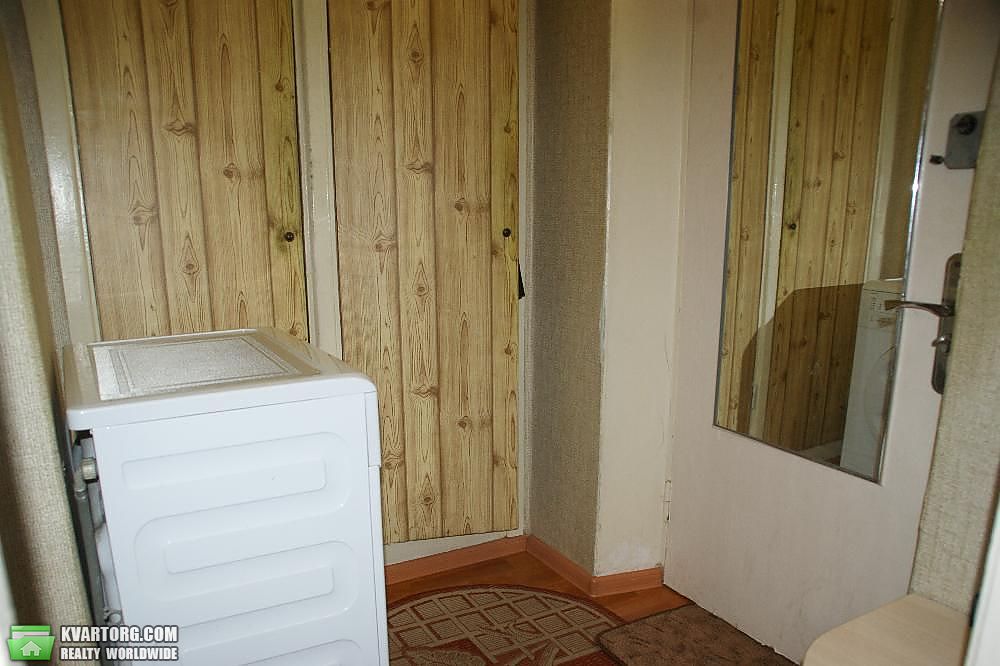 Sell 1-room apartment. Киев,  Полесская — photo 10