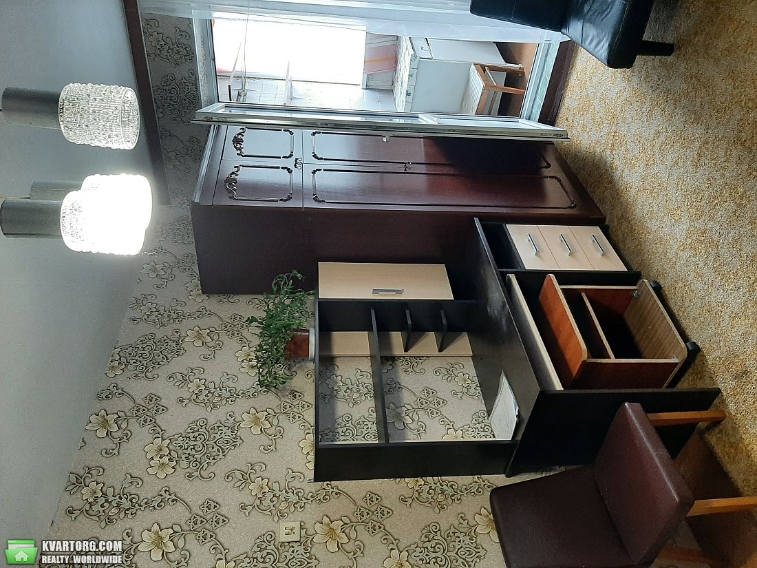 Rent out 2-room apartment. Киев, Приречная — photo 3