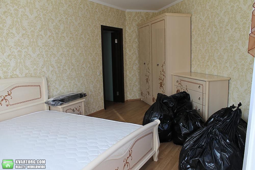 Rent out 2-room apartment. Киев,  Голосеевская — photo 4