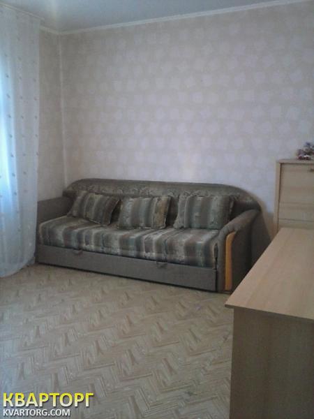 Rent out 1-room apartment. Киев,  Вишняковская — photo 1
