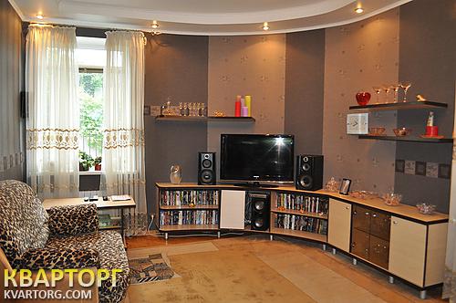 Rent out house. Киев, Русановские сады — photo 1