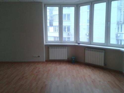 Rent out office. Киев, Харьковское шоссе — photo 1