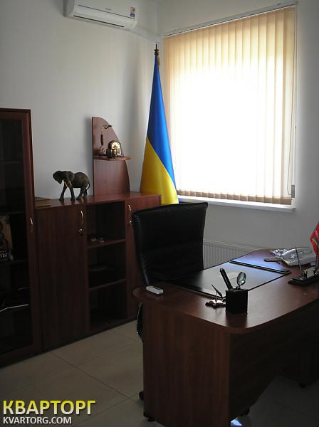 Rent out office. Киев,  Товарная — photo 1