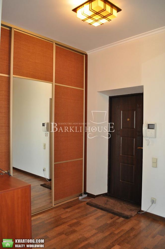 Rent out 4-room apartment. Киев,  Саксаганского — photo 9